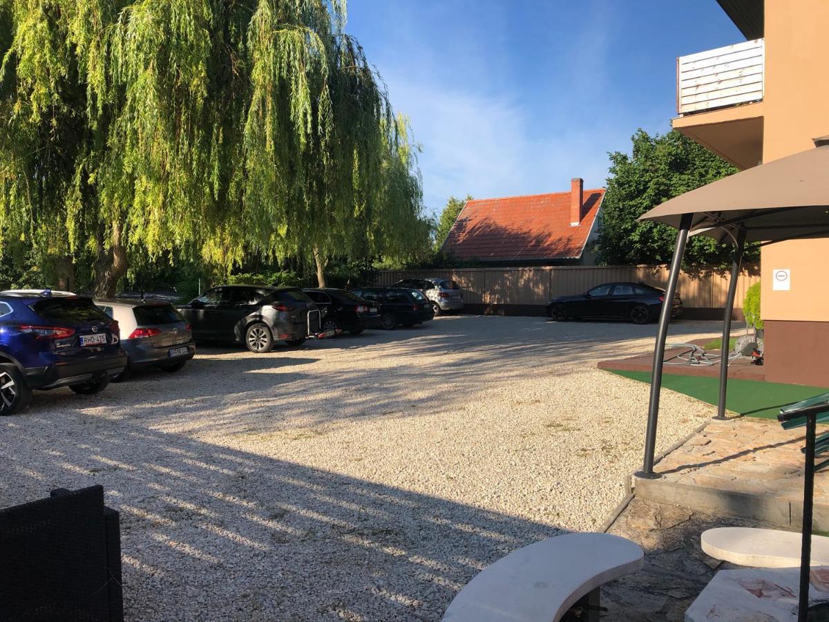 City Apartman Balatonföldvár المظهر الخارجي الصورة