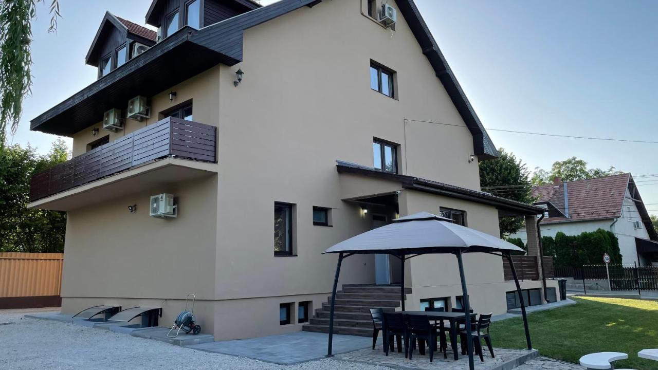 City Apartman Balatonföldvár المظهر الخارجي الصورة